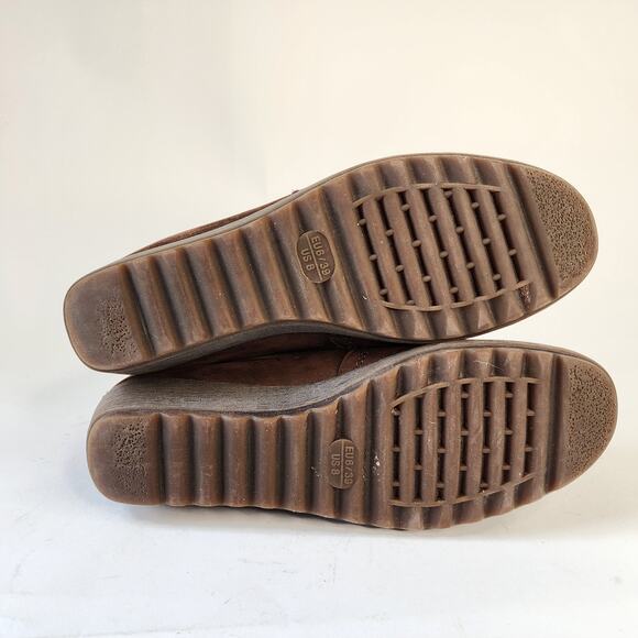 The FLEXX Brown Suede Ankle Booties Size 8 - Picture 7 of 8